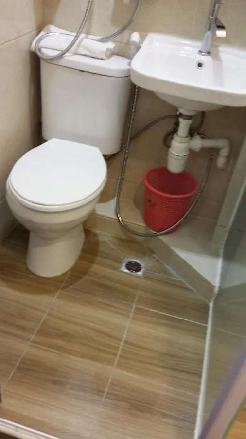 Guest house E-Dragon Hotel 一龙酒店 Hong Kong